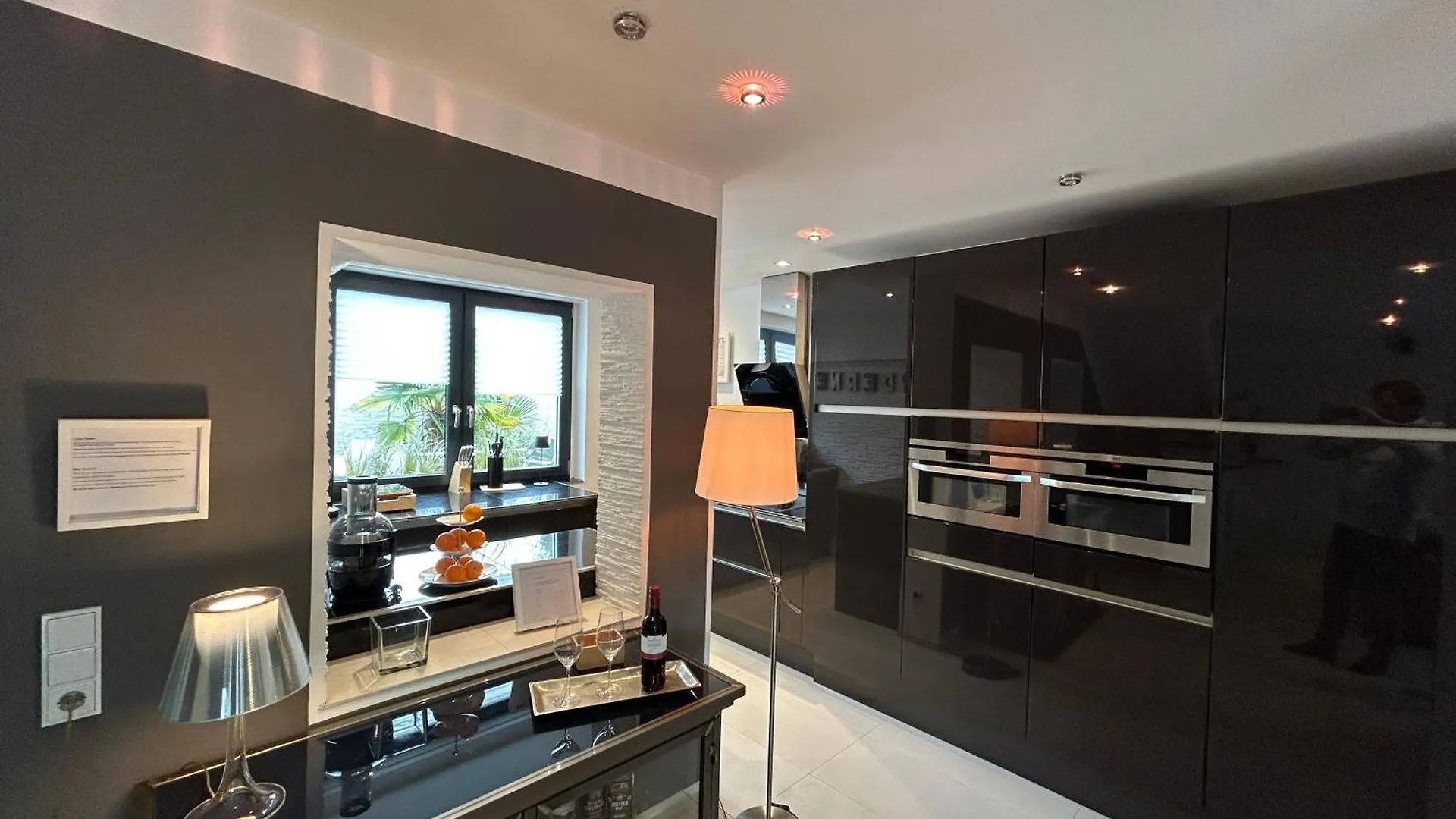 Sonnendeck Exklusives Haus In Meerbusch - Wellness Oase Whirlpool & Grill